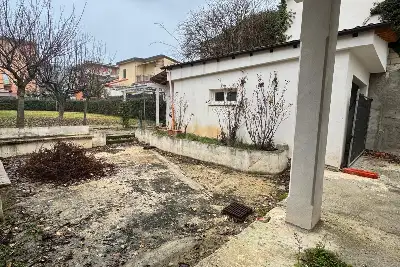 Villa in vendita, Via Francia, Avezzano