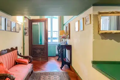 Casa in vendita, Via Santa Lucia, Napoli