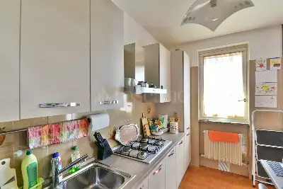 Casa in vendita, Via M. Buonarroti, Erba