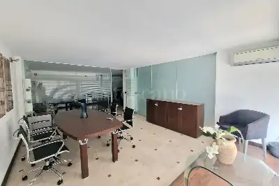 Negozio in vendita, Via Mariano Stabile, Palermo