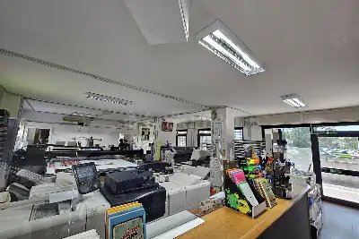 Negozio in vendita, Latina V.le Le Corbusier 175, Latina