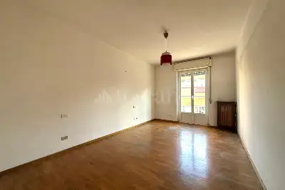 Casa in vendita, Via Gianfranco Zuretti, Milano