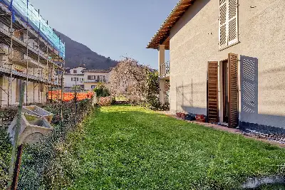 Villa in vendita, Via Pianazzo, Lavena Ponte Tresa