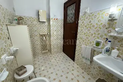 Casa in vendita, Via delle Gondole, Roma