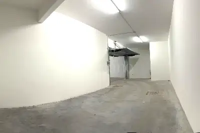 Box in vendita, Via delle Calasanziane, Roma