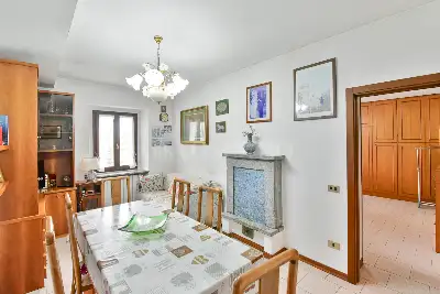 Casa in vendita, Via Ettore Brambilla, Cantù