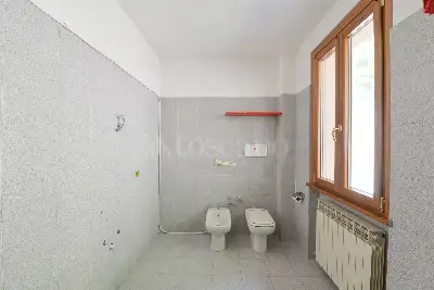 Villino a Schiera in affitto, Via Cervino, Longone al Segrino