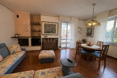 Casa in vendita, Via Gaggio, Malgrate