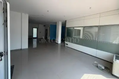 Negozio in vendita, Viale Luigi Einaudi, Bari