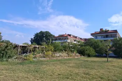 Casa in vendita, Via Giovanni Segantini, Milano