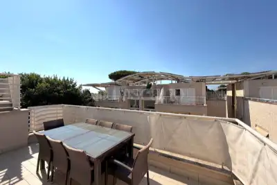Casa in vendita, Viale della Pineta di Fregene, Fiumicino