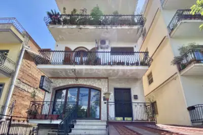Casa in vendita, Via Consolare Valeria, Giardini-Naxos