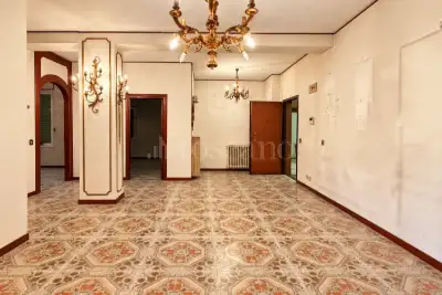 Casa in vendita, Via Elio Vittorini, Milano