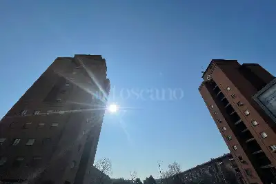 Box in vendita, Via Giambellino, Milano