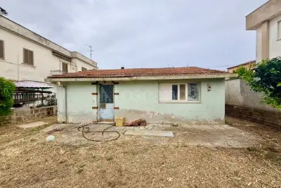 Casa Indipendente in vendita, Via Bernina, Nettuno