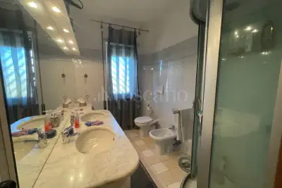 Casa in vendita, Via Cermenate, Roma
