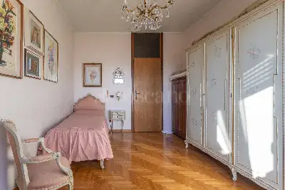 Casa in vendita, Via Giovanni Pascoli, Milano