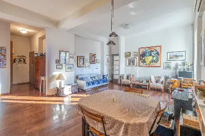 Casa in vendita, Via Antonio Bazzini, Milano