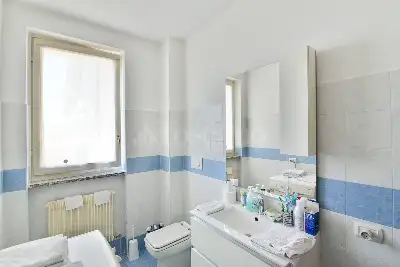 Casa in vendita, Via M. Buonarroti, Erba