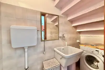 Villino a Schiera in vendita, Via Borgo Secolo, Peschiera del Garda
