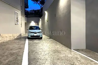 Box in affitto, Via delle Calasanziane, Roma