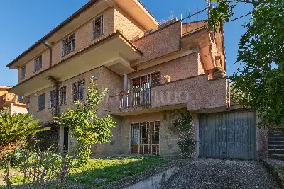 Villa Bifamiliare in vendita, Viale Gran Bretagna, Formello