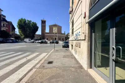 Attività Commerciale in affitto, Via Candia, Roma