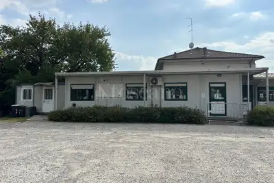 Edificabile Commerciale in vendita, Via per Cascina Amata, Mariano Comense