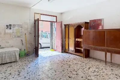 Laboratorio in vendita, Via Giuseppe Castiglia 26, Sassari