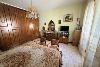 Casa in vendita, Via Virgilio, Pomezia