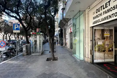 Negozio in affitto, Corso Cavour, Bari