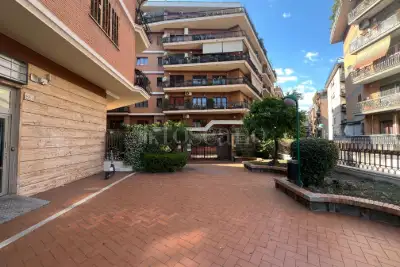 Casa in vendita, Via Nomentana, Roma