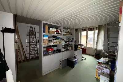 Negozio in vendita, Via Leopardi, Erba