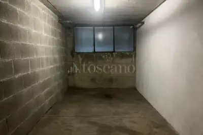 Box in affitto, Salita dei Cappuccini, Como