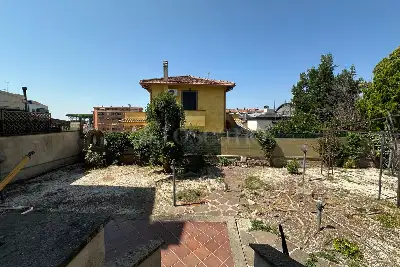 Villa in vendita, Via Quarto Grotte, Albano Laziale