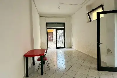 Negozio in affitto, Avellino - Via Carmine Barone, Avellino