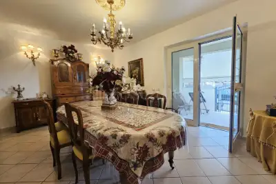 Casa Indipendente in vendita, Via Lombardia, Anzio