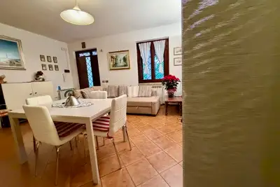 Villa Plurifamiliare in vendita, via degli Anemoni 3, Sabaudia