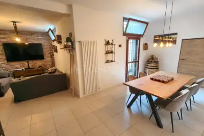 Villa in vendita, Via Luigi Cherubini, Roma