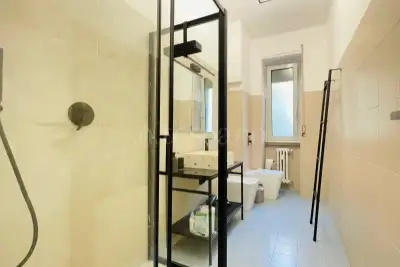 Casa in vendita, Via Cenisio, Milano