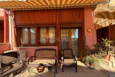 Villino a Schiera in vendita, Via Duca d'Aosta, San Giovanni la Punta