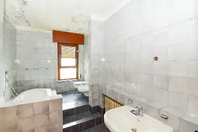 Casa Indipendente in vendita, Via Monte Rosa, Brenna