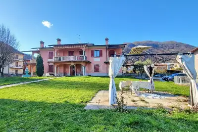 Villa in vendita, Via F. Petrarca, Sarezzo