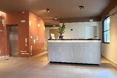 Albergo in vendita, Via Lazzarini, Sirmione