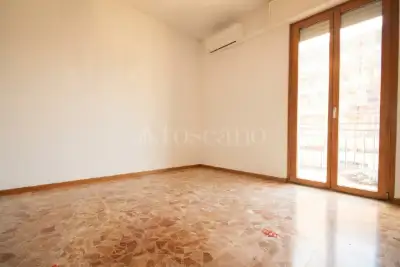 Casa in vendita, Via Tagliamento, Prato