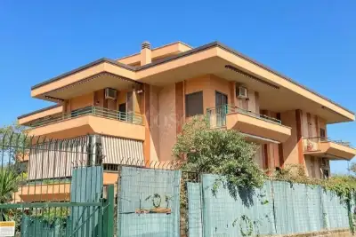 House for sale, Largo Guglielmo La Pegna, Roma