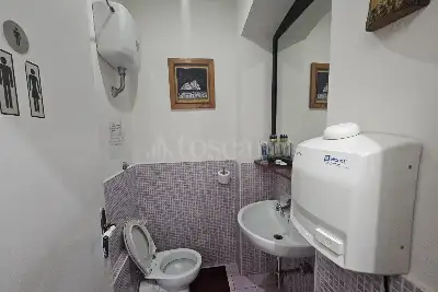 Casa in vendita, Via Domenico Morelli, Napoli