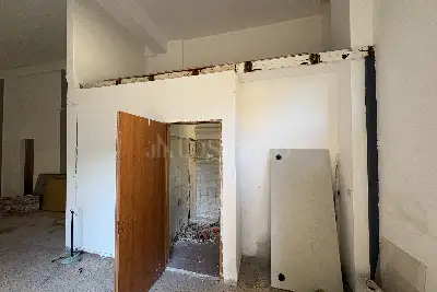 Negozio in vendita, Via Michele Bonanno, Siracusa