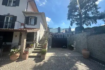 Villa Bifamiliare in vendita, Via Costa Rotonda , Marino