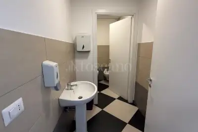 Ufficio in vendita, Via delle Genziane, Guidonia Montecelio